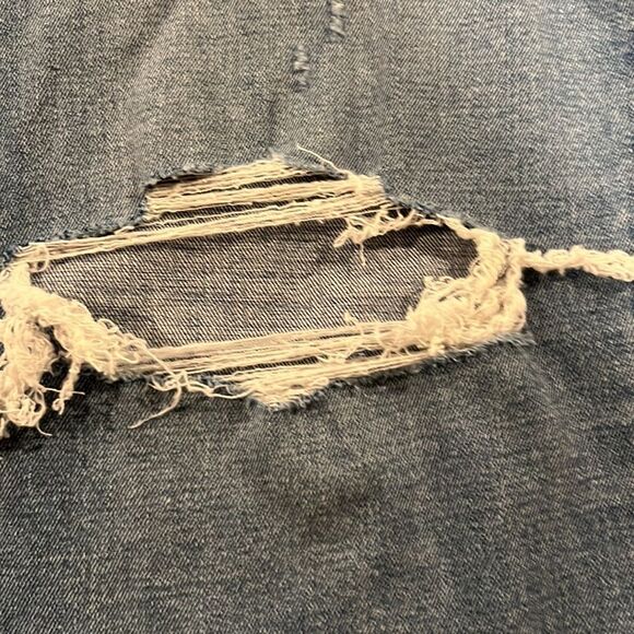 NWT Abercrombie & Fitch The Mom High Rise Women’s Jeans Size 37/24R plus size. - Picture 4 of 11